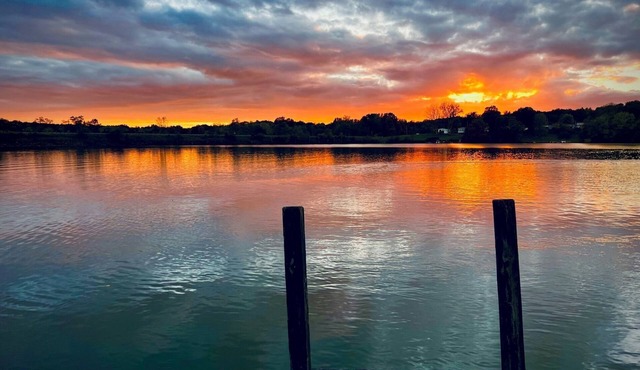 3 Bedroom, Newly Renovated Home with Dock on Lake Milton