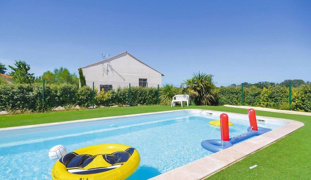 3 bedroom nice apartment in Le Sambuc