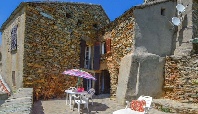 3 bedroom nice home in Pietra di Verde