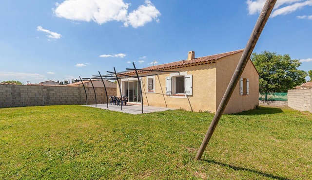 3 bedroom nice home in Plan-d'Orgon