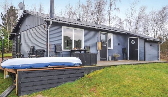 3 bedroom nice home in Allingåbro