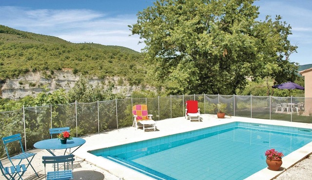 3 bedroom nice home in Saint-Thomé