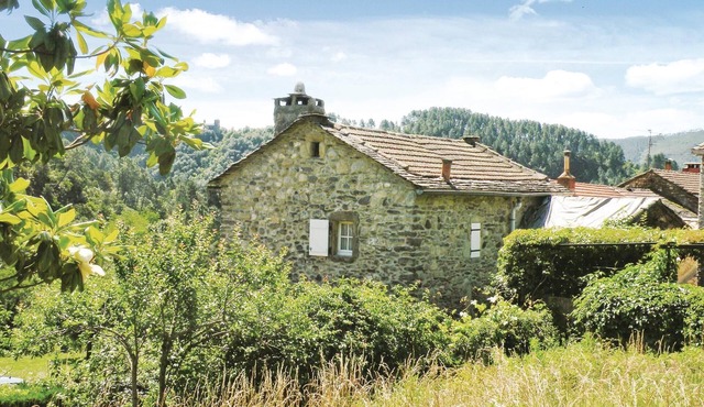 3 bedroom nice home in PEYREMALE