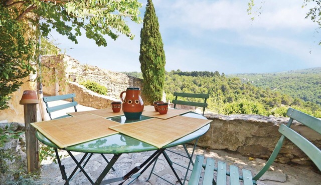 3 bedroom nice home in Bonnieux