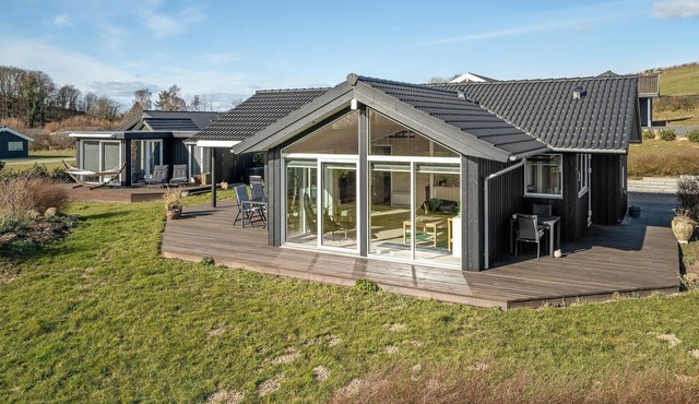 3 bedroom nice home in Haarby