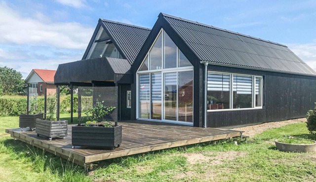 3 bedroom nice home in Knebel