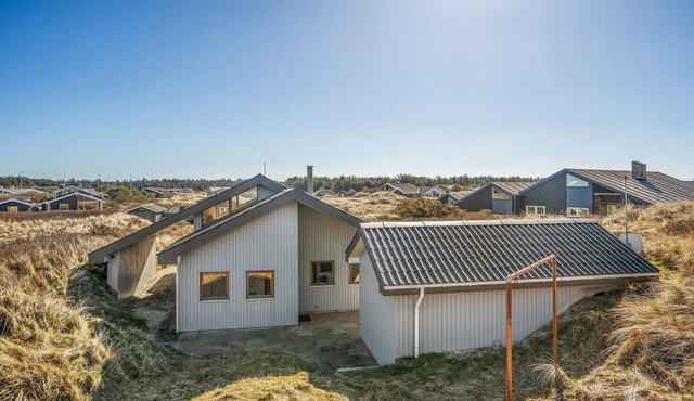3 bedroom nice home in Løkken