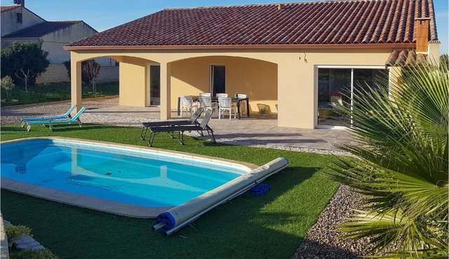 3 Bedroom Nice Home In Quarante