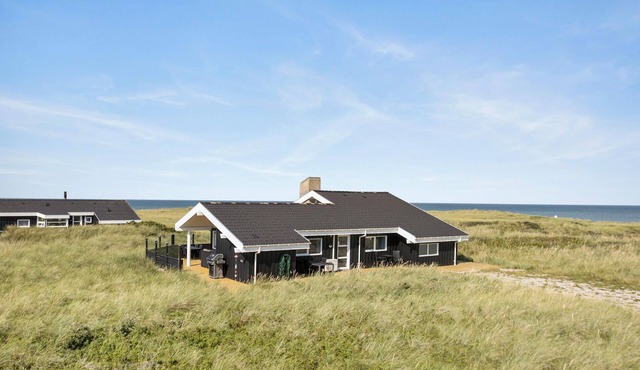 3 bedroom ocean front home in Hjørring