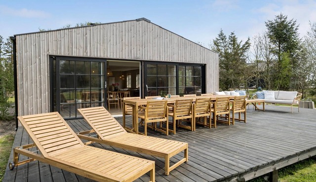 3 bedroom ocean front home in Hals