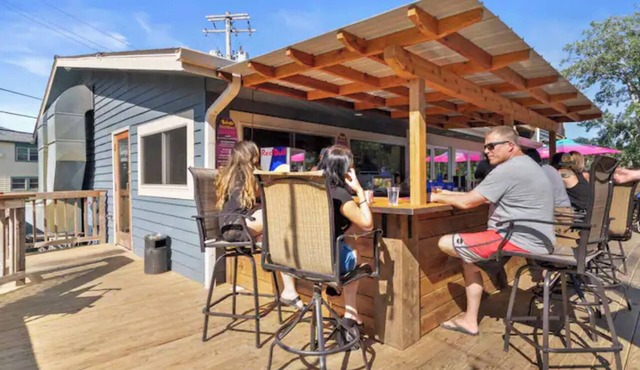 3 Bedroom Okauchee Lake