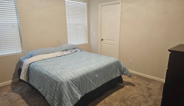 3-bedroom on 2 acres close to town