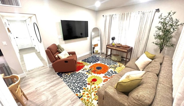 3-bedroom Peaceful Longwood Home – Minutes to Attractions - Netflix - LOCATION
