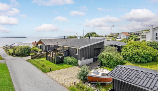 3 bedroom pet friendly home in Ebeltoft