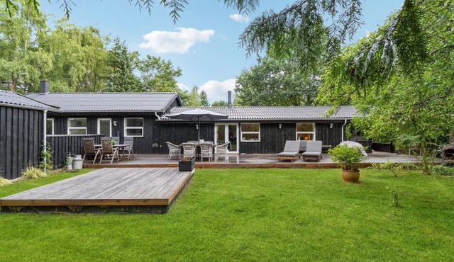 3 bedroom pet friendly home in Græsted