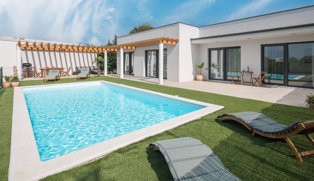 3 bedroom pet friendly home in Krmed