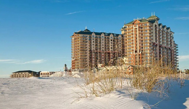 3 Bedroom Plus, Bay View, on Destin Beach. Wyndham Emerald Grande!