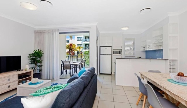 3 Bedroom Poolside Villa