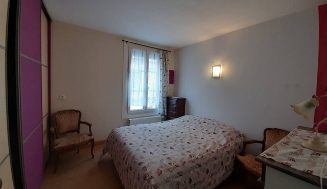 3 Bedroom Private vacation home in Le MÃªle-sur-Sarthe