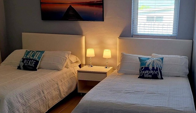 3-bedroom Private duplex house with WI-FI, Parking ,enjoy a peaceful Getaway