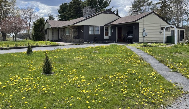 3 Bedroom Ranch with a pond, Tug Hill Snowmobile