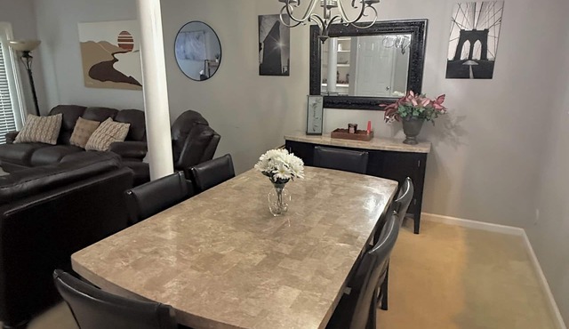 3-Bedroom Relaxing Townhome Near HP Furniture Market & High Point University