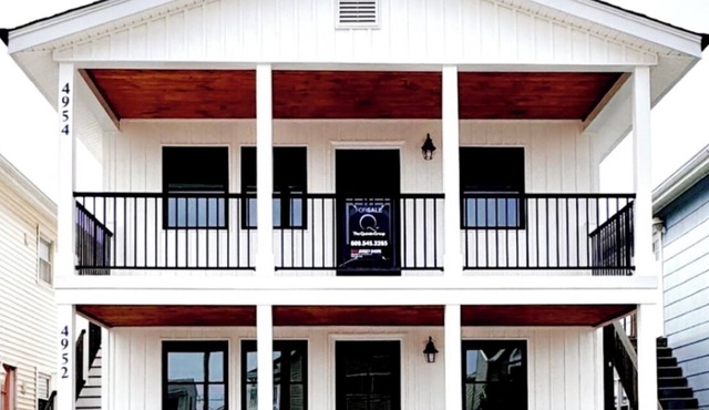 3-bedroom Renovated Home in Ocean City, NJ just 2.5 blocks from the beach!