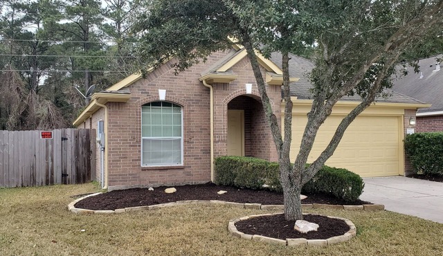 3-bedroom residential home with patio near IAH