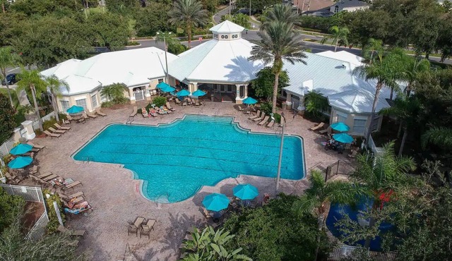 3 Bedroom Resort Style Condo, 3 Miles to Disney!n