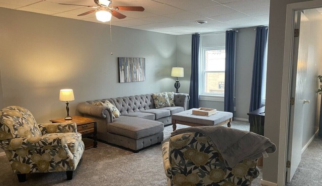 3 Bedroom Retreat in the Heart of Downtown New Hampton