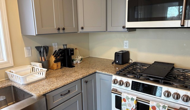 3-bedroom Riverview Cottage in Baldwinsville