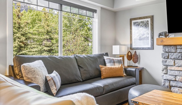 3 Bedroom Rocky Mountain Retreat