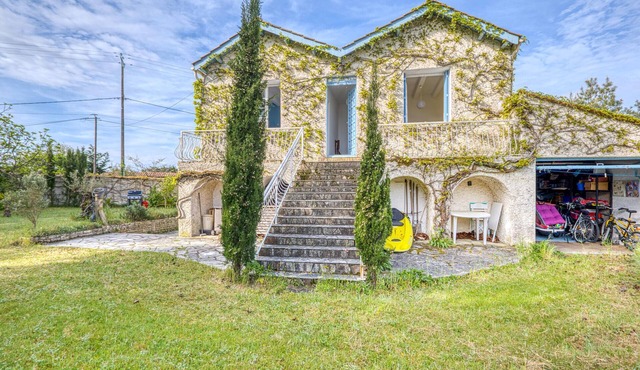 3 bedroom stunning home in Le Château-d'Oléron