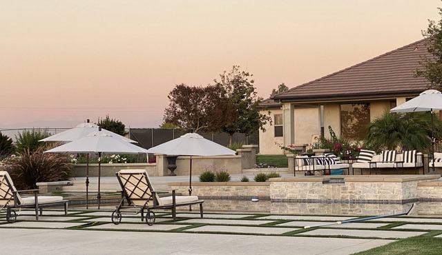 3 bedroom Spanish Villa w/ jacuzzi and pool - 6 people