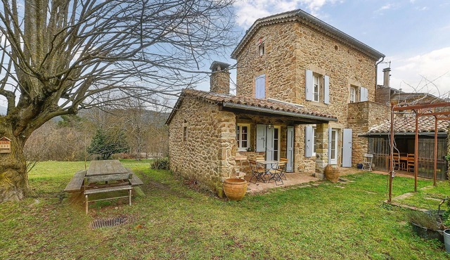 3 bedroom stunning home in La Vernarède