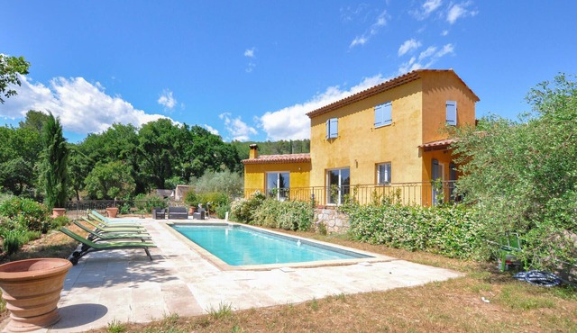 3 bedroom stunning home in Montauroux