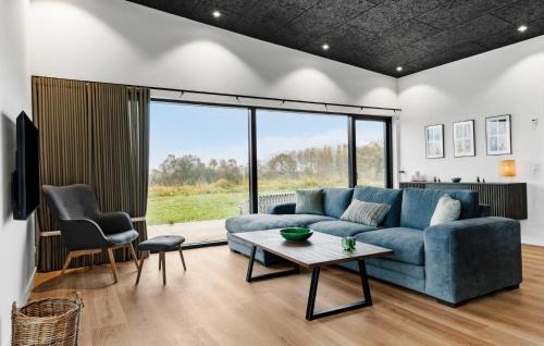 3 Bedroom Stunning Home In Løgstrup