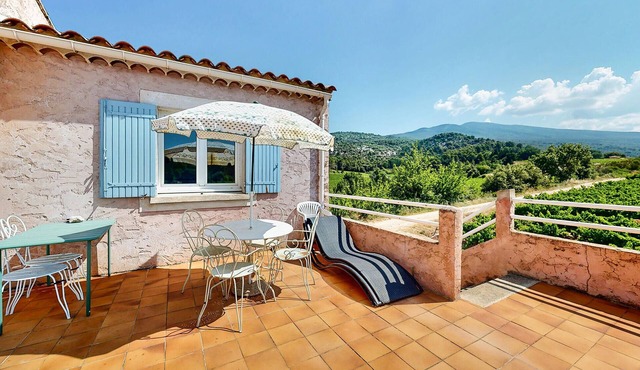 3 bedroom stunning home in Bédoin