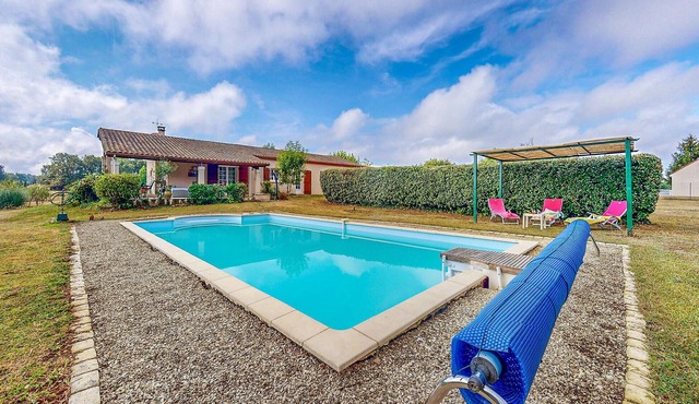 3 bedroom stunning home in Ecuras