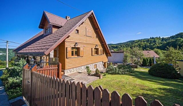 3 bedroom stunning home in Skrad