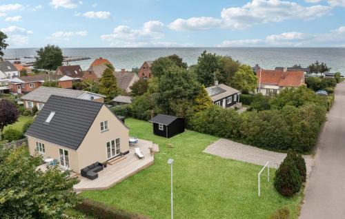 3 Bedroom Stunning Home In Samsø