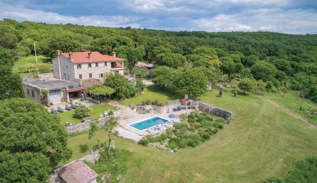 3 bedroom stunning home in Gora Glusic