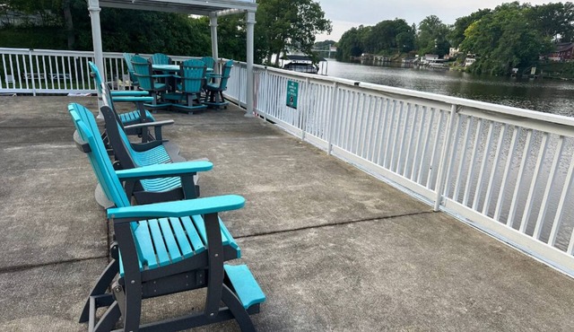 3 Bedroom Suite, just steps from Indiana Beach with lake access and more!