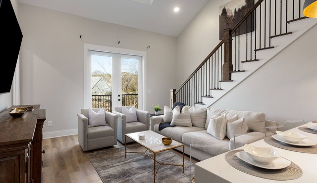 3 Bedroom Suite + Loft, Second Floor