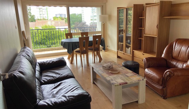 3-bedroom T4 apartment near downtown