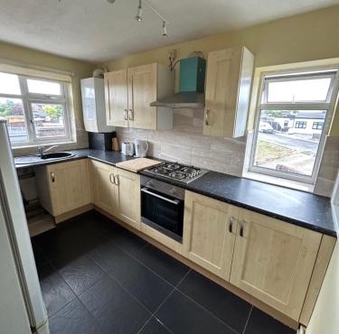 3 Bedroom Thundersley Apartment