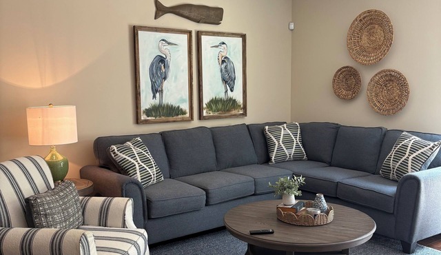 3-bedroom townhome in terrific St. Simons Island with WiFi, AC.