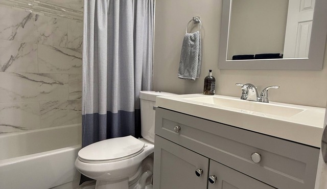 3-bedroom townhome in serene Silver Spring with AC