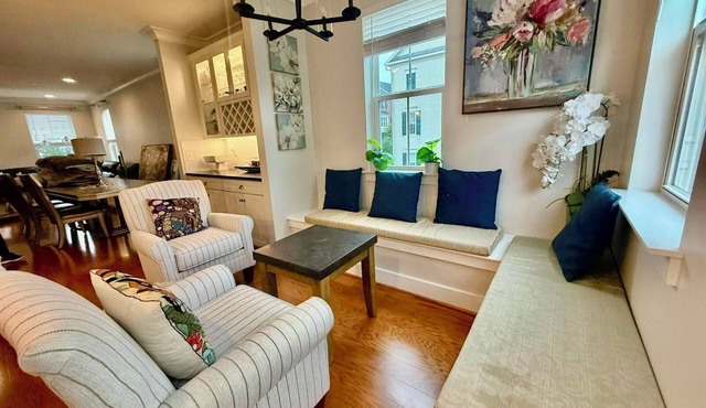 3-bedroom townhome in charming Clarksburg in calm neighborhood.45 mn to DC