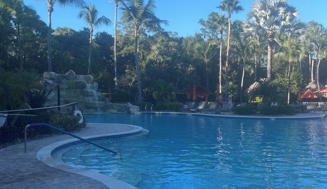 3-bedroom townhome in fantastic Naples three bedroom in Ole in Lely resort.